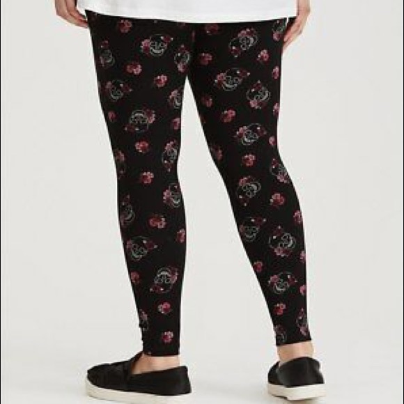 TORRID Black Skull Floral Leggings - Picture 3 of 4